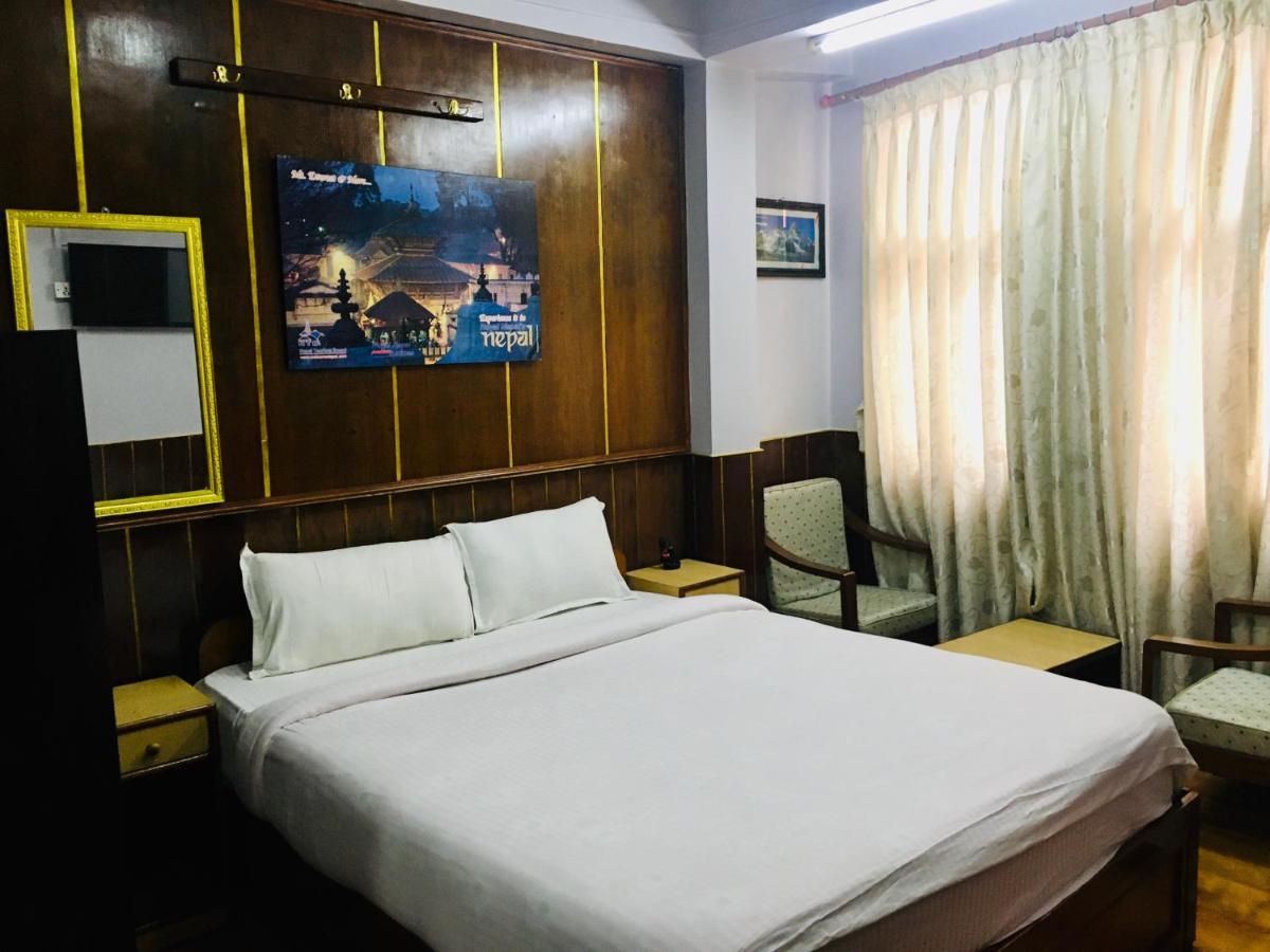 Hotel Plumeria Inn Катманду Екстер'єр фото