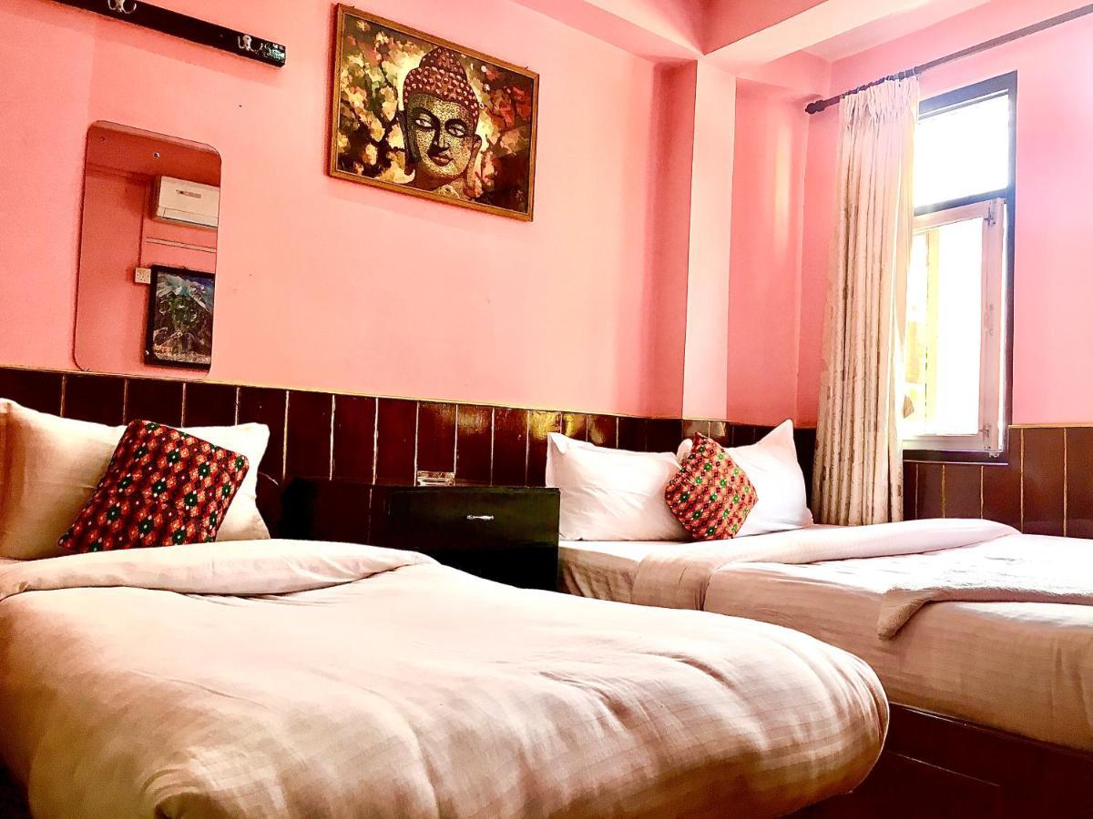 Hotel Plumeria Inn Катманду Екстер'єр фото